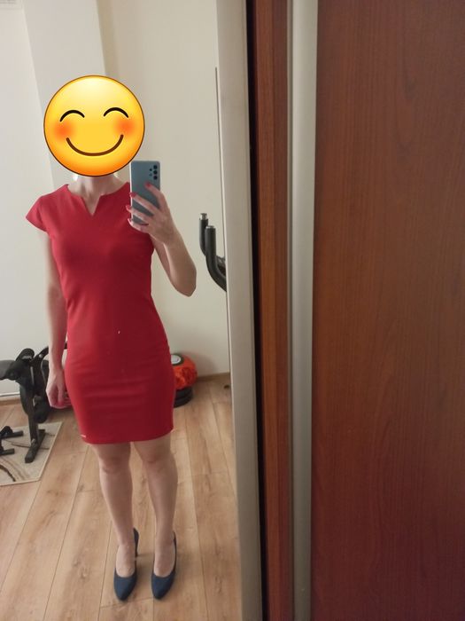 Sukienka czerwona roz. M (stan idealny)