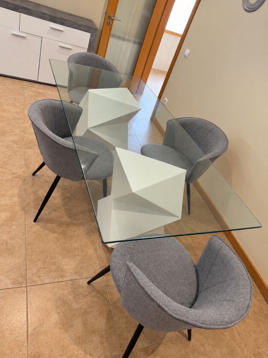 Mesa Vidro + 4 Cadeiras