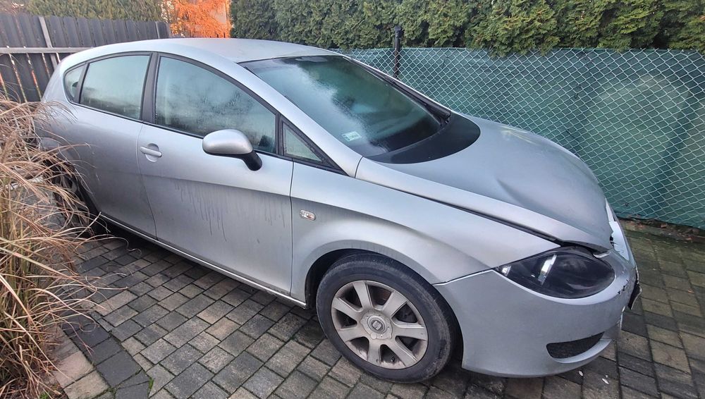Sprzedam SEAT LEON II 2008 r. uszkodzony