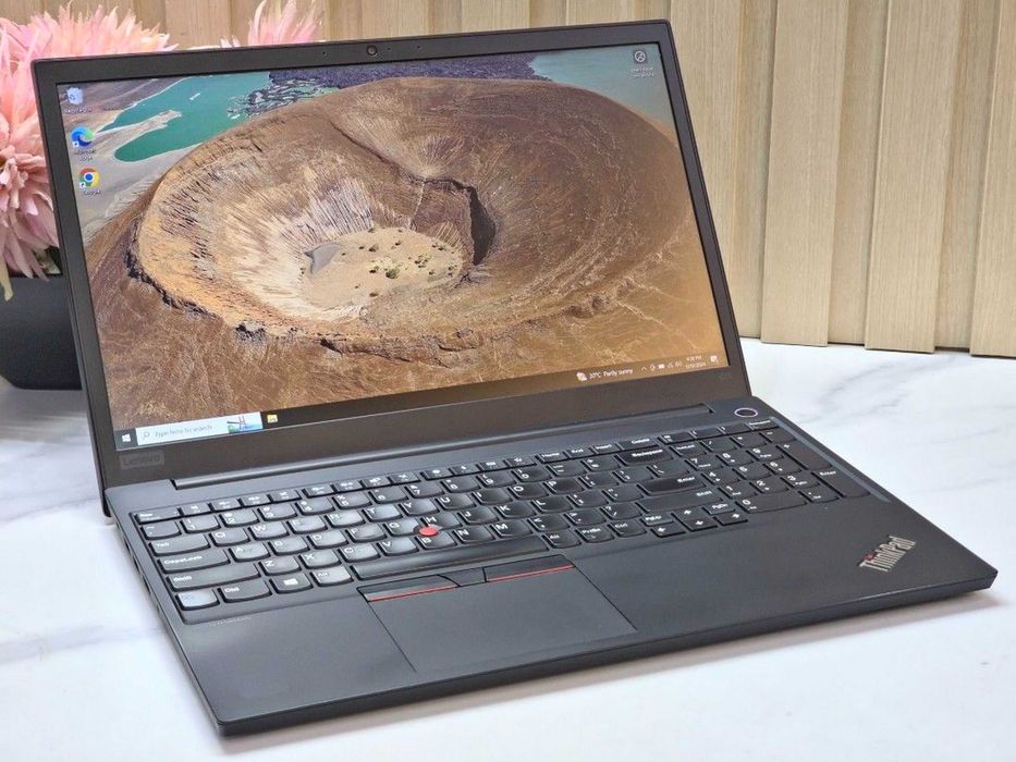 Lenovo Octacore 15.6" i5/16GB/385Nvme classe Profissional