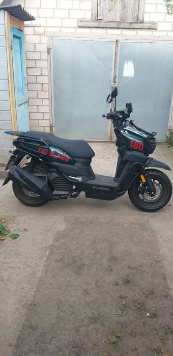 Продам моторолер