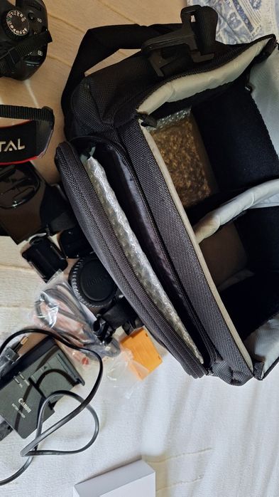 Canon 550D EF-S 18-55mm