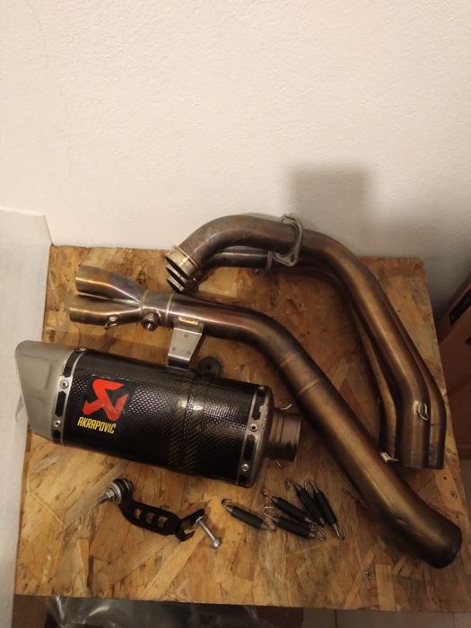 Akrapovic Carbon Yamaha MT 09 21-23