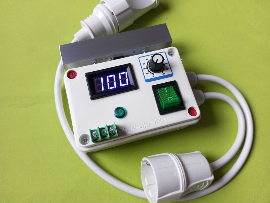 Регулятор мощности с плавной регулировкой.Дисплей мощности