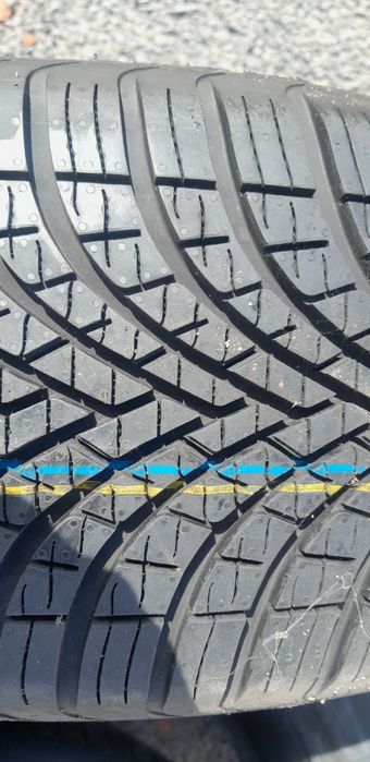 Opony Dębica Navigator 3 wielosezonowe 4 sztuki