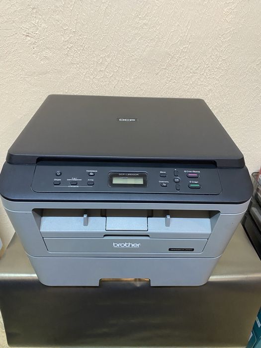 Многофункциональное монохромное лазерное устройство BrotherDCP-L2520DW