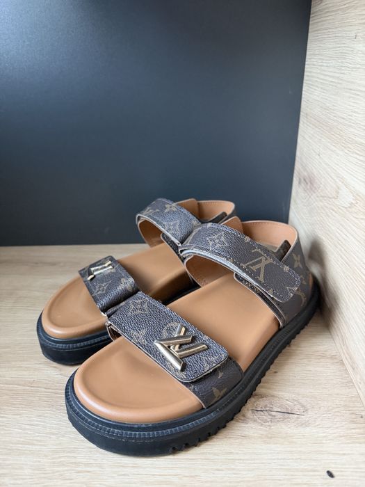 Босоніжки Louis Vuitton
