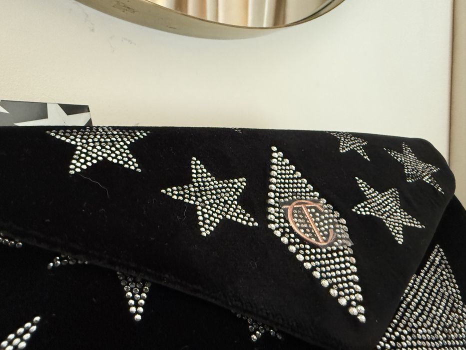 Charlotte tilbury clutch