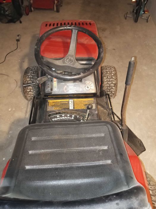 kosiarka traktorek ogrodowy