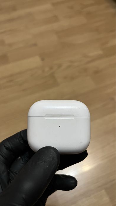 Apple AirPods III magsafe