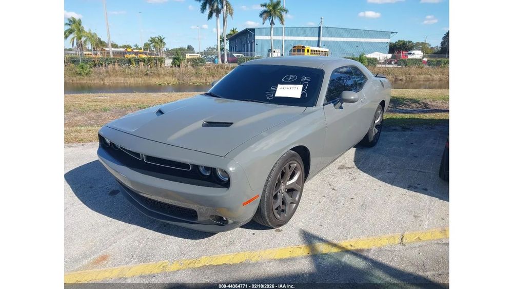 Dodge Challenger / 3.6 305KM / automat / niski przebieg /