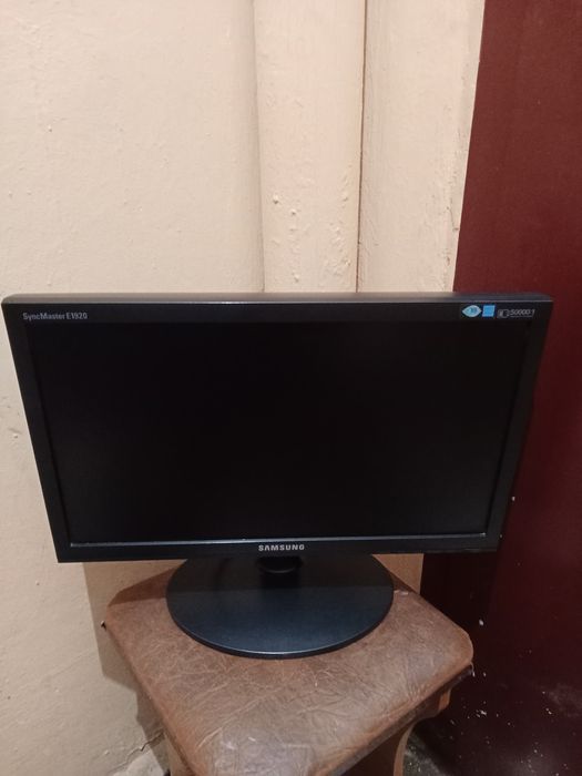 Монитор Samsung 19