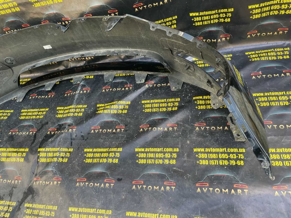 Бампер передній Tesla S Plaid бампер передний Tesla S 1750101-S1-C