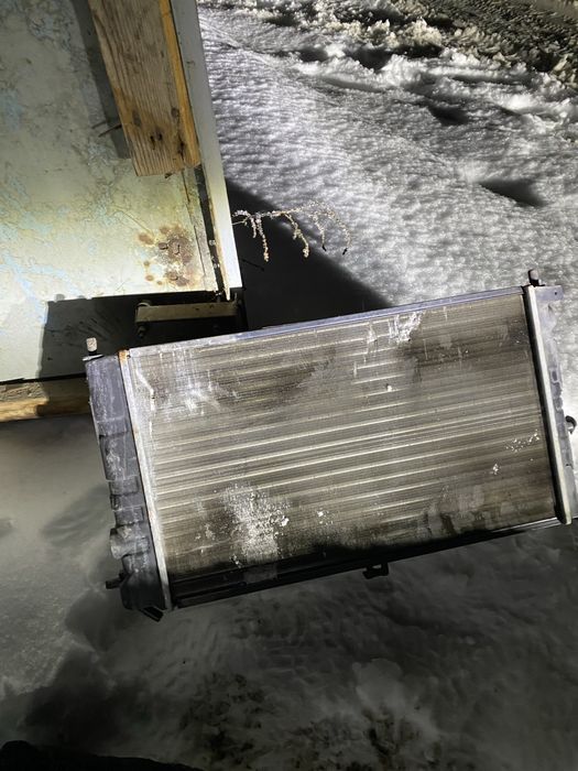 Продам радіатор до Opel Vectra A