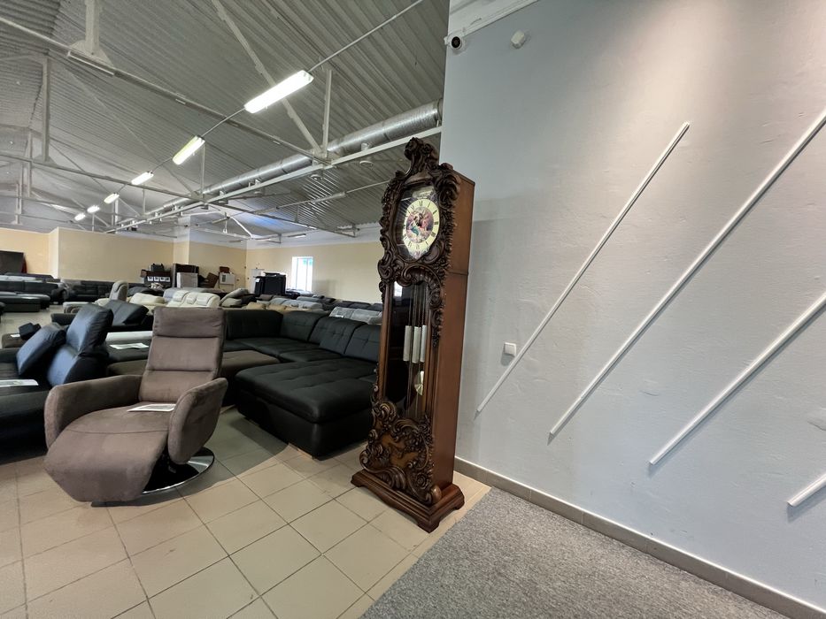 Годиник механічний з боє і мелодіями старовинний напольний масив