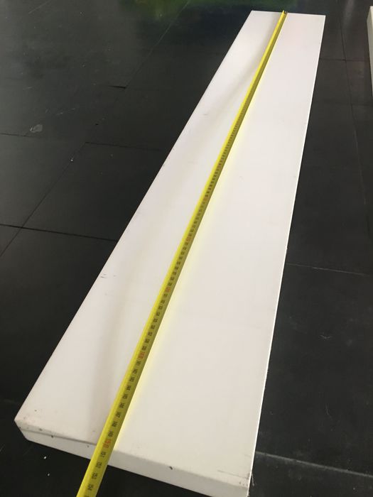 3 Prateleiras Brancas de embutir