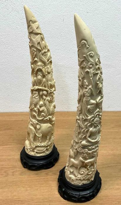 Esculturas antigas em marfinite, formas de dentes de elefante