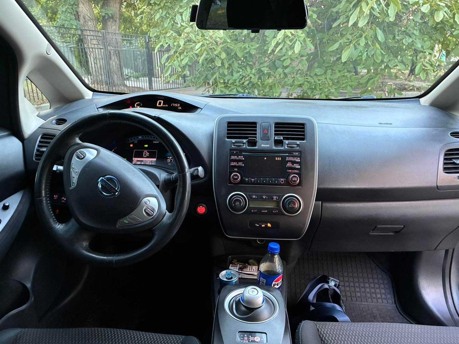 Nissan Leaf 2015 продам
