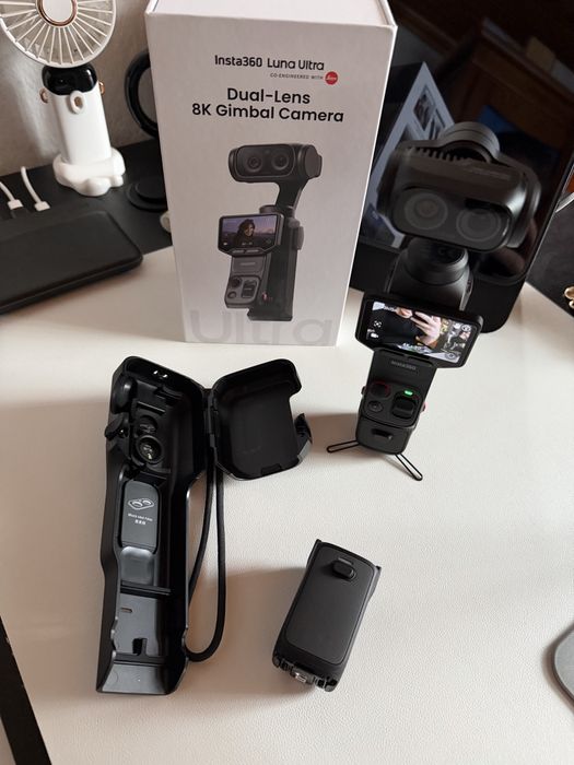 Insta360 Luna Ultra - Combo ( como nova )