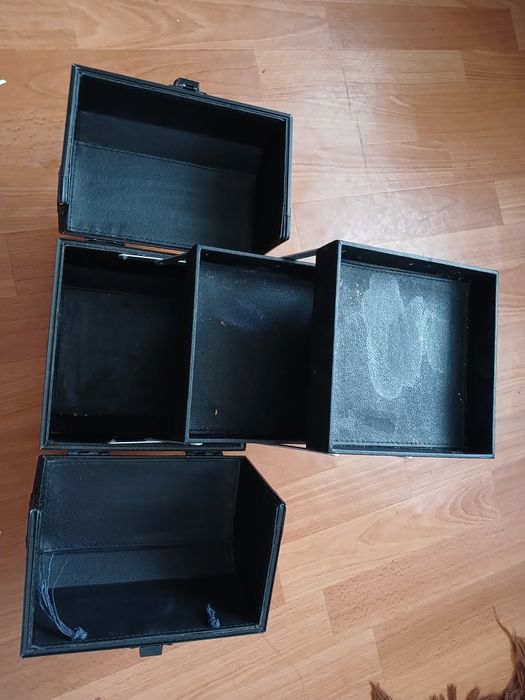 Продам бьюті кейс для косметики INGLOT