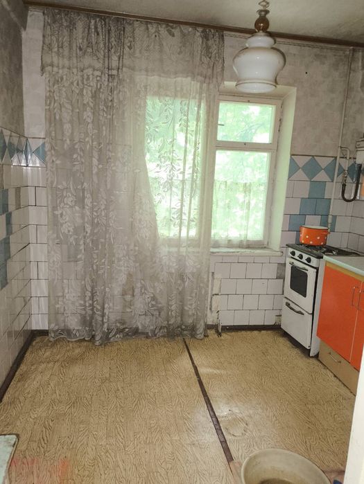 Продам двух кімнатну квартиру в Калиті.