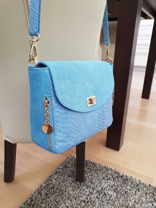 VERA PELLE torebka damska zamszowa listonoszka z paskiem V290 fuksja