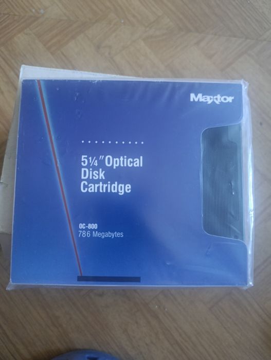 Maxtor optical Disk Cartridge OC 800786 Mb