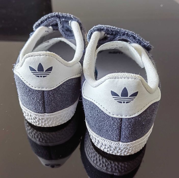 Sapatilhas Adidas Gazelle azuis n. 27 - NOVAS