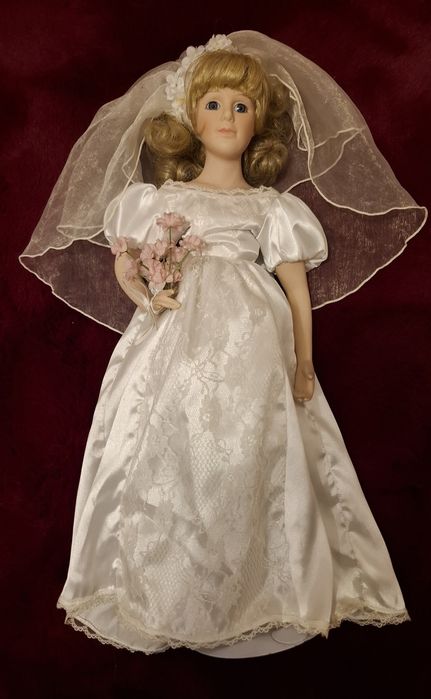 Lalka porcelanowa ,,panna młoda "