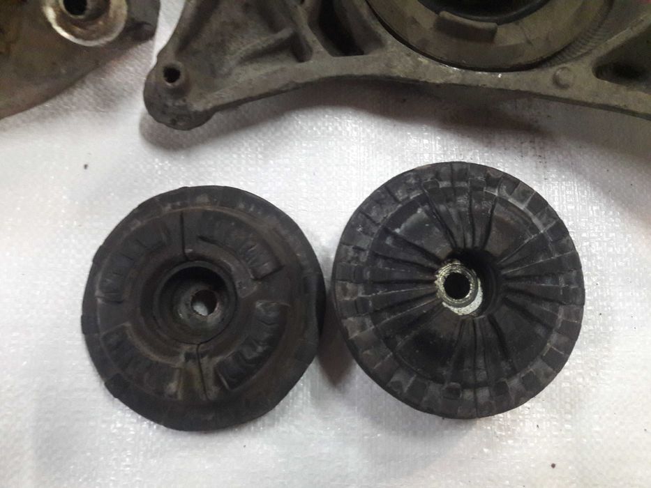 Опора переднего амортизатора Audi a4b8