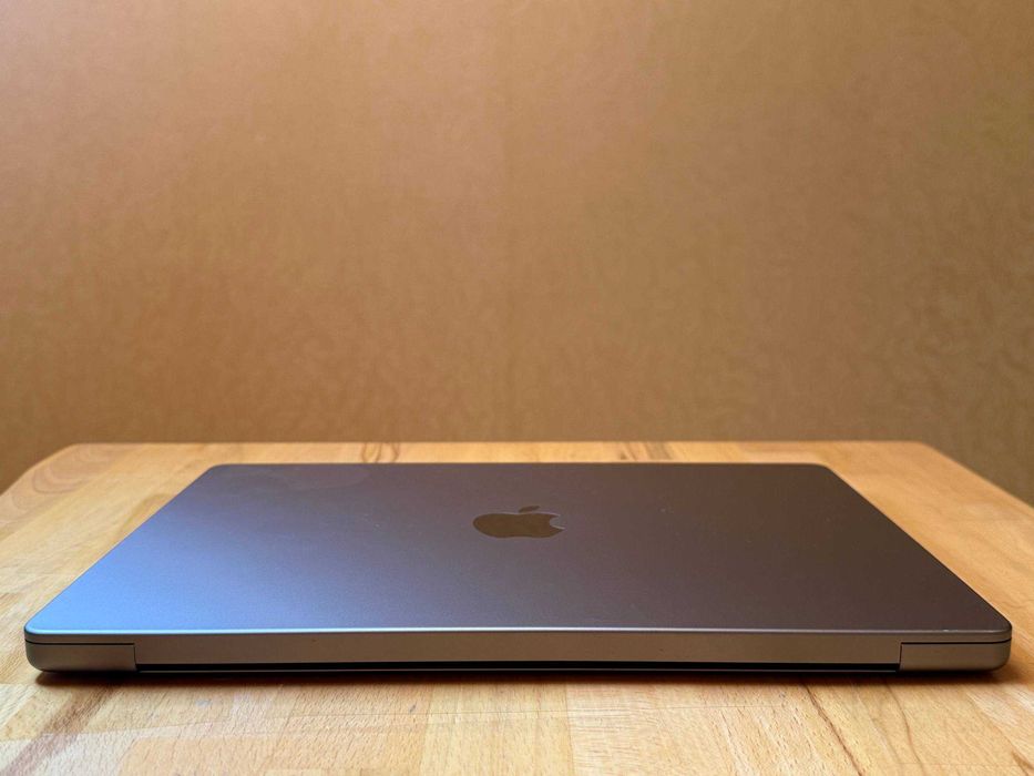 MacBook Pro 14' m1 pro 2021 16/512 space gray