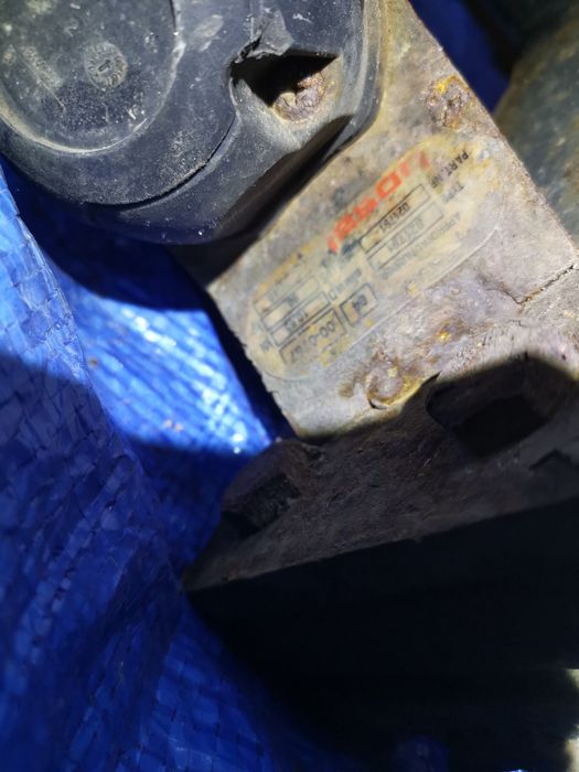 BMW E39 hak kompletny z wiązka