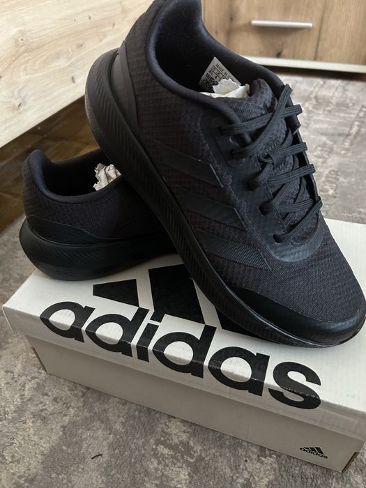 Кроссовки Adidas