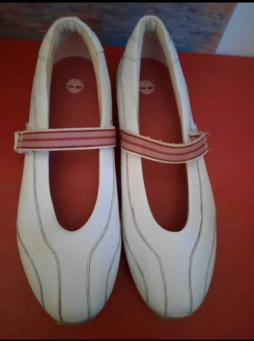 Sapatos da Timberland e da DKNY como novos