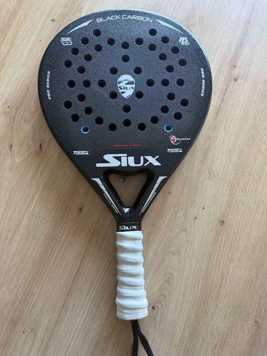 Raquete de Padel Siux Black Carbon + Bag Siux