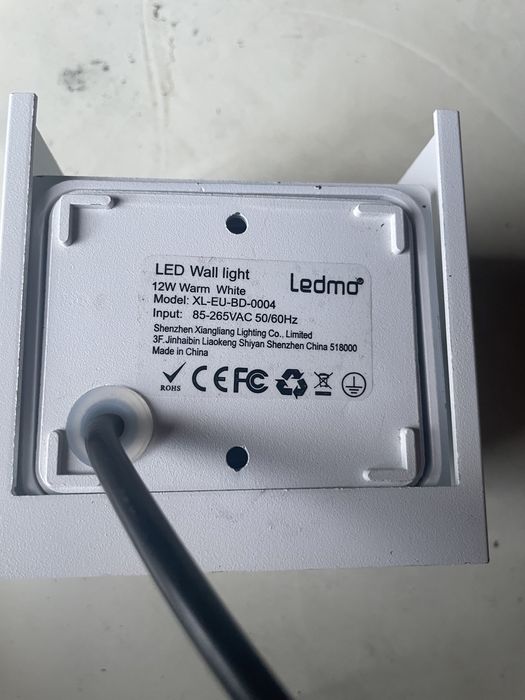 Sprzedam lampki ledowe góra dół zewnetrzne tanio