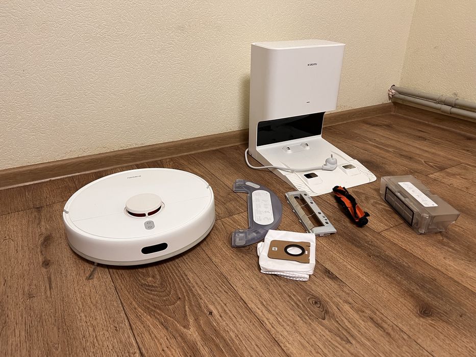 Продам робот пылесос Xiaomi Robot Vacuum X10