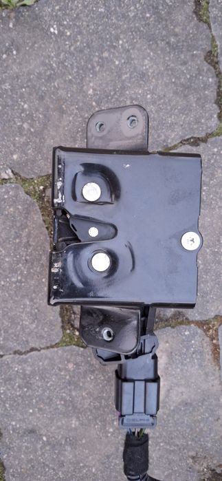 Zamek klapy bagażnika opel Insignia kombi