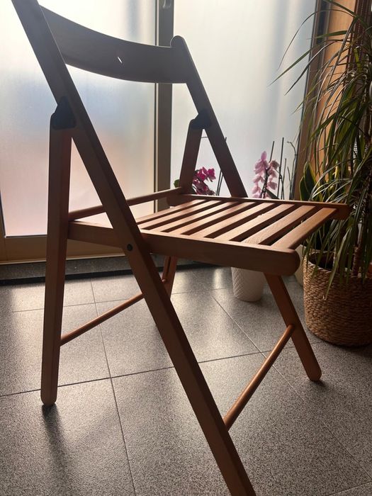 Cadeira dobrável ikea