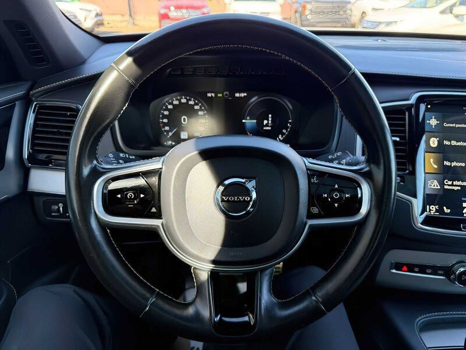 Volvo Xc90      2020