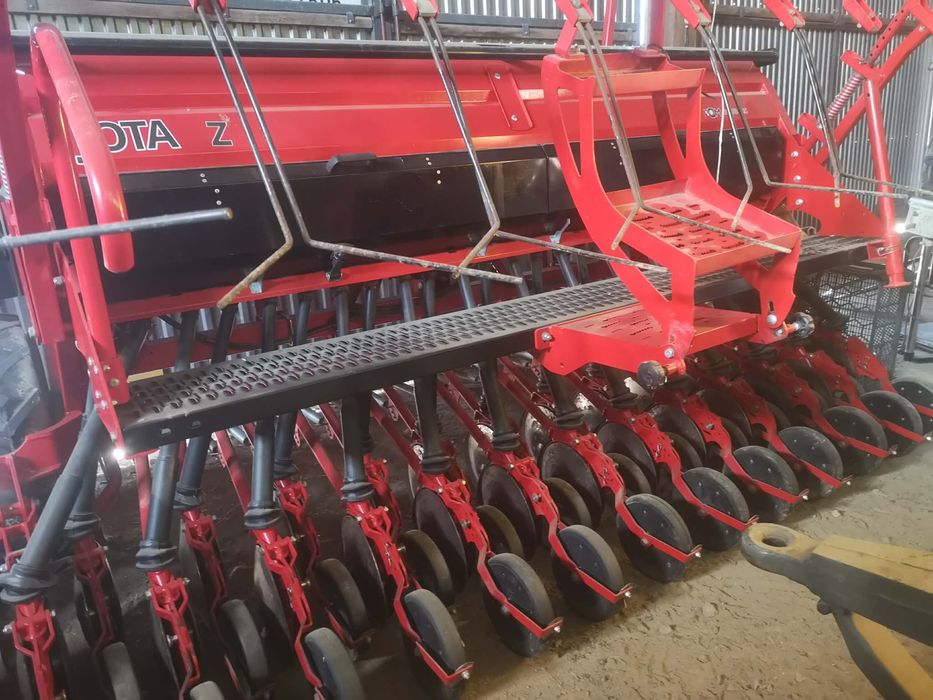 Siewnik zbożowy brodnica unia talerzowy maschio