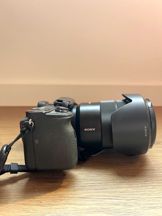 Sony A6600 com acessórios