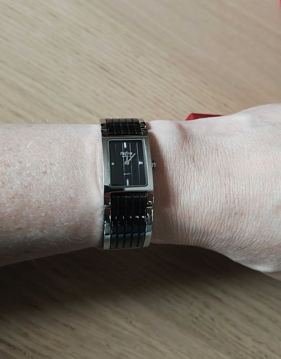 Oryginalny zegarek Rofina Supreme Japan quartz T-35152 Water Resistant