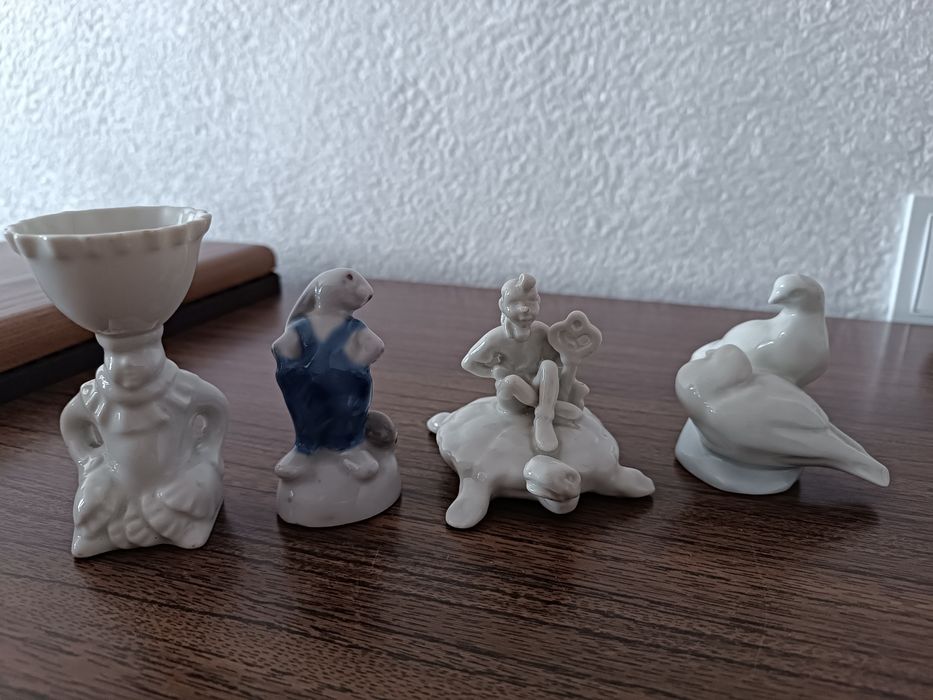 Статуетки різні фігурки