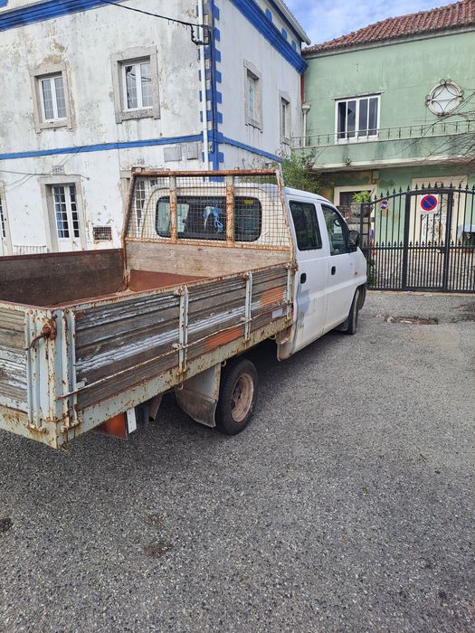 Hyundai H1 2001 caixa aberta