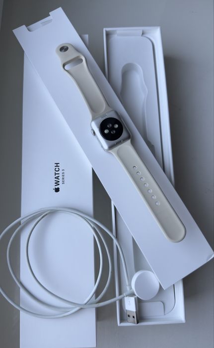 Apple WATCH SERIES 3 38mm Case Silver Aluminum