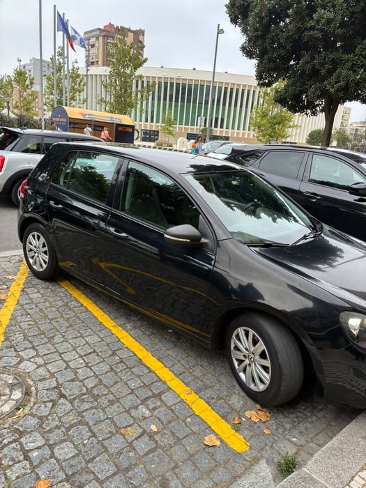 Volkswagen Golf VI 1.6 TDI 90 cv — photo 4