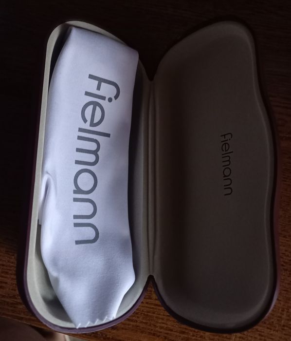 Nowe etui do okularów + ściereczka