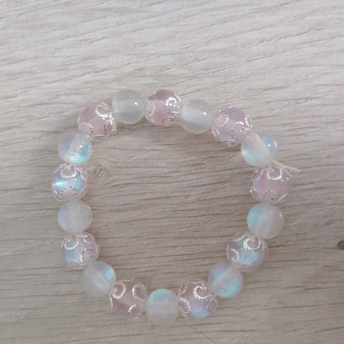 Bransoletka z koralików na gumaeczce