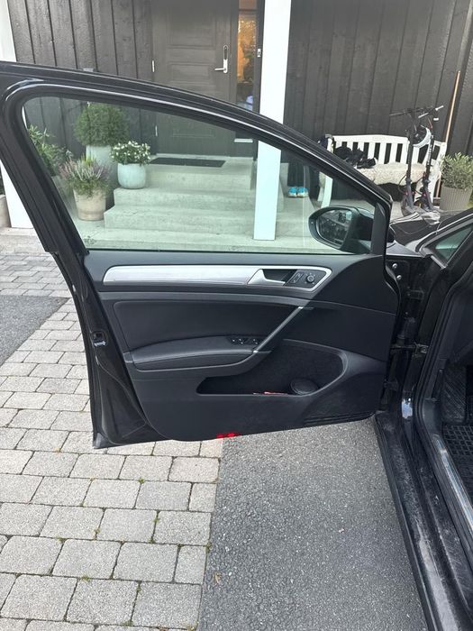 Volkswagen E-golf, 24 кіловати, Шкіра, без ДТП